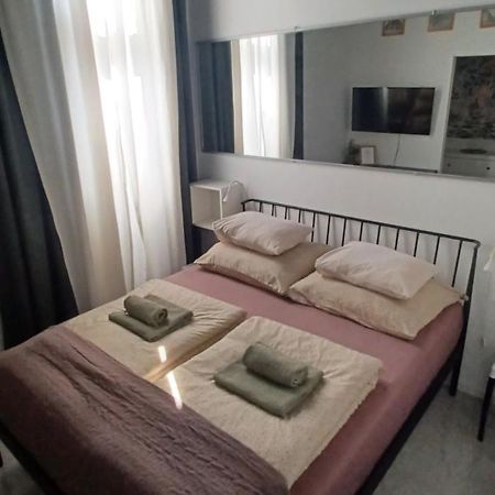 Kolibri Apartmen Budapest Esterno foto